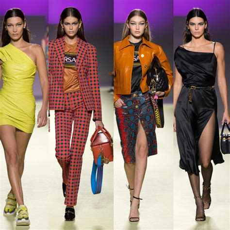 Versace P/E 2019: il video della sfilata 